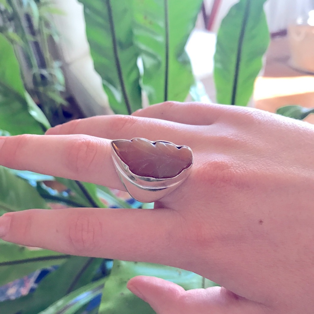Carved agate silver ring size 8 - Picture 4 of 4